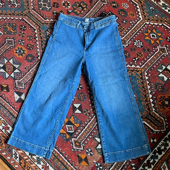 Unworn Gap size 32 High Rise Wide Leg Crop Jeans - Picture 1 of 4